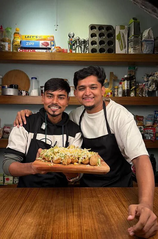 খাবারের জনপ্রিয় পেইজ মাহিম মেইকসের সঙ্গে কাজ করেছেন সুলতান 
