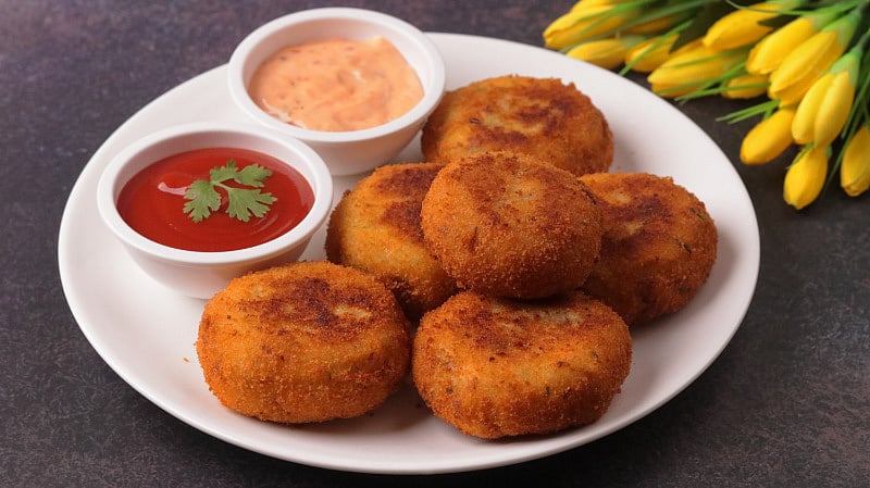 পনির কাটলেটছবি: ফ্রিপিক