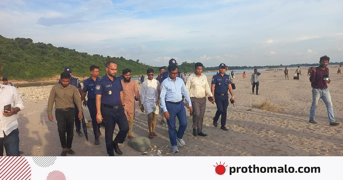 তিন দিনে সাড়ে ৬ লাখ ঘনফুট সাদাপাথর স্বেচ্ছায় জমা দিয়েছেন লোকজন তিন দিনে সাড়ে ৬ লাখ ঘনফুট সাদাপাথর স্বেচ্ছায় জমা দিয়েছেন লোকজন