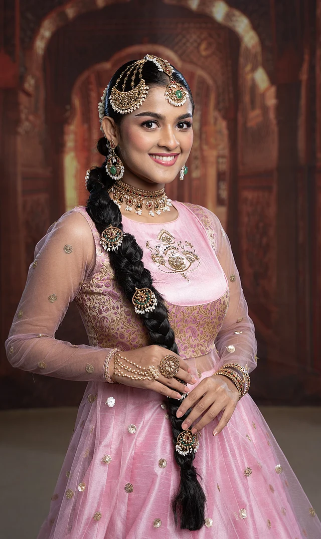 পরী বা দেবী নয়, নজরুল মানবীরূপেই পেতে চেয়েছেন তাঁর প্রিয়াকে