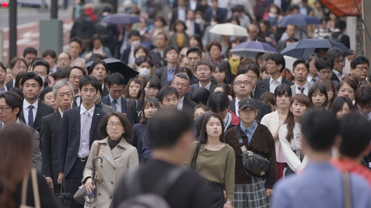 জাপানে কিছু মানুষ স্বেচ্ছায় হারিয়ে যায় কেন by আসহাবিল ইয়ামিন