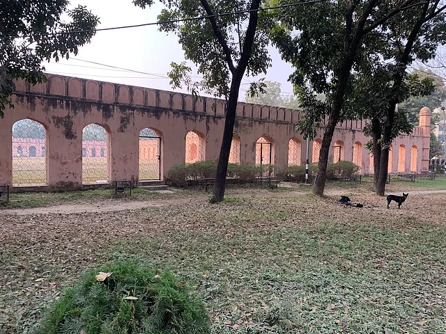 প্রায় ৪০০ বছর আগে শাহ সুজার দেওয়ান মির আবুল কাসিমের তত্ত্বাবধানে নির্মিত এই ঈদগাহটি আজও ধানমন্ডির সাতমসজিদ রোড এলাকায় গর্বের সঙ্গে দাঁড়িয়ে আছে।প্রতিটি স্থাপনা আজও ঢাকার ইতিহাস, সংস্কৃতি ও ঐতিহ্যের এক অমূল্য সম্পদ। মোগল আমলের এই নিদর্শনগুলো আমাদের অতীতকে শুধু স্মরণ করায় না; বরং বর্তমান ও ভবিষ্যৎ প্রজন্মের কাছে ঢাকার স্থাপত্যিক ঐতিহ্যকে অমর করে রাখে।