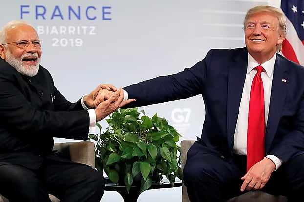 একসময় ট্রাম্প ছিলেন ভারতের ঘনিষ্ঠ বন্ধু, হঠাৎ সব ওলট–পালট হওয়ার রহস্য কী