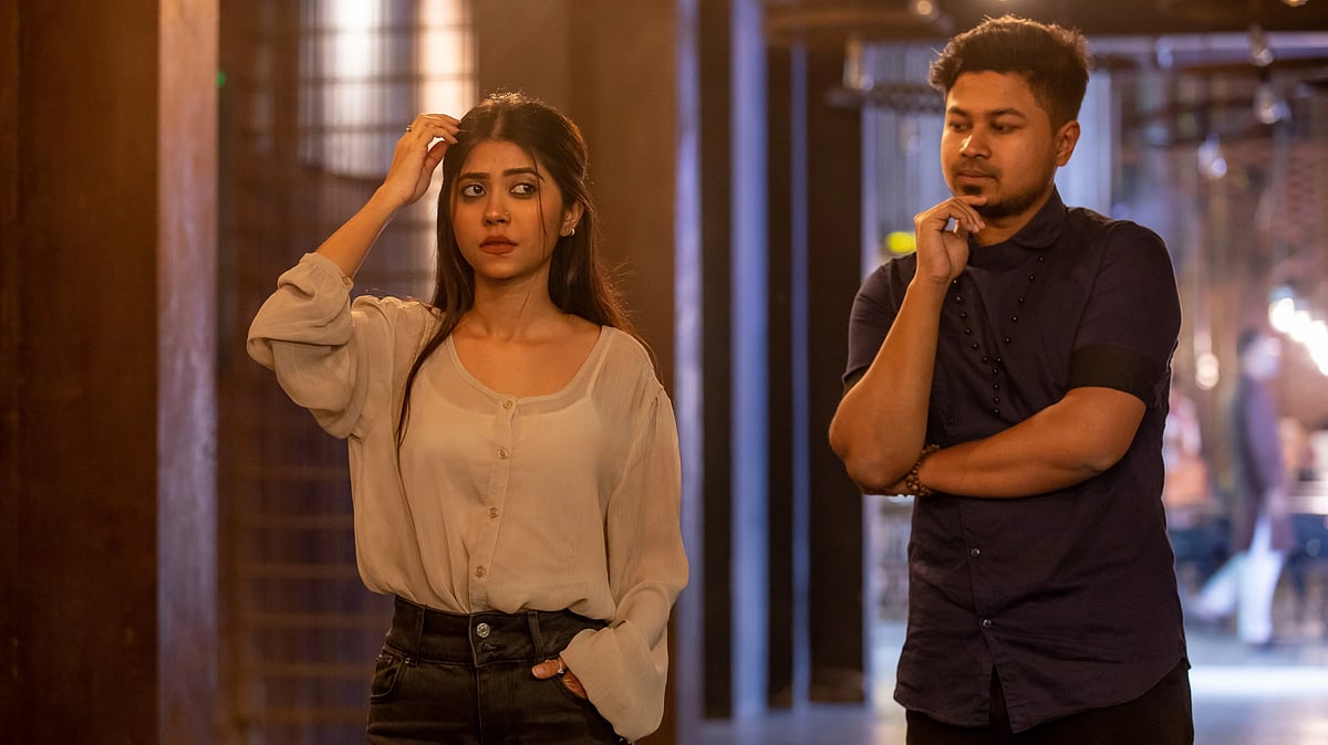 প্রিয়জনকে পাওয়ার তীব্র আকাঙ্ক্ষা পূরণ না হলে জীবন হয়ে উঠতে পারে দুর্বিষহমডেল: কাব্য ও প্রত্যয়। ছবি: প্রথম আলো