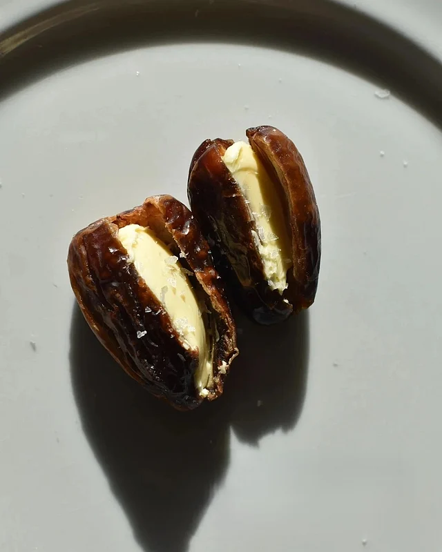 তবে খেয়াল রাখতে হবে খেজুরে চিনি বেশি আর মাখনে ফ্যাট বেশি