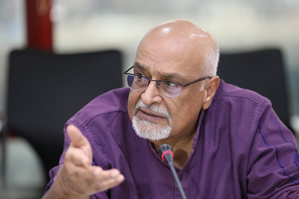 দেবপ্রিয় ভট্টাচার্য 