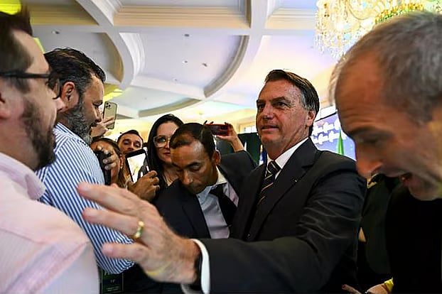 বলসোনারো ত্বকের ক্যানসারে আক্রান্ত