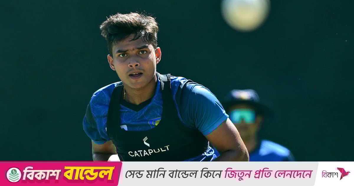 ভেল্লালাগে ম্যাচ শেষে খবর পেলেন, তাঁর বাবা আর নেই ভেল্লালাগে ম্যাচ শেষে খবর পেলেন, তাঁর বাবা আর নেই