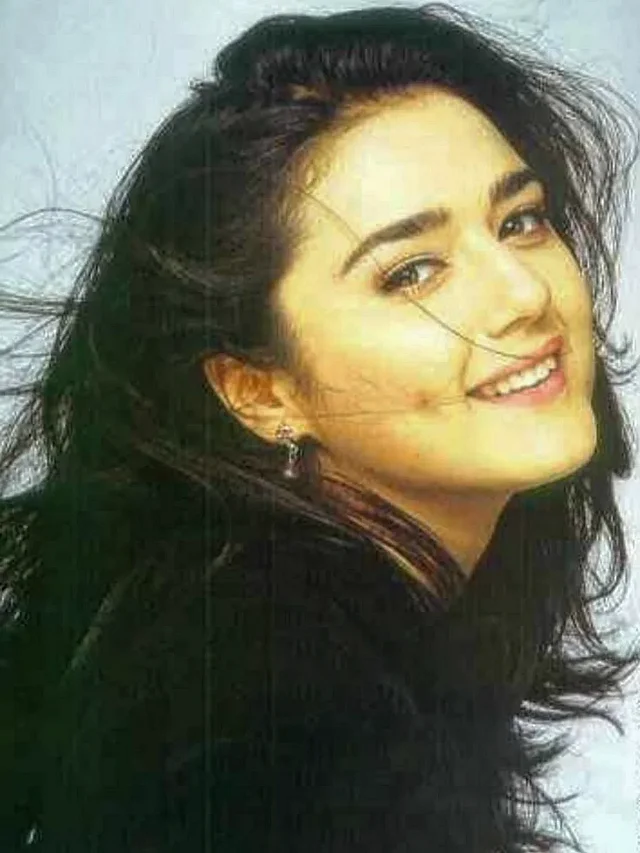প্রীতি জিনটার টোলেই ডুবে আছেন অনেক ভক্ত