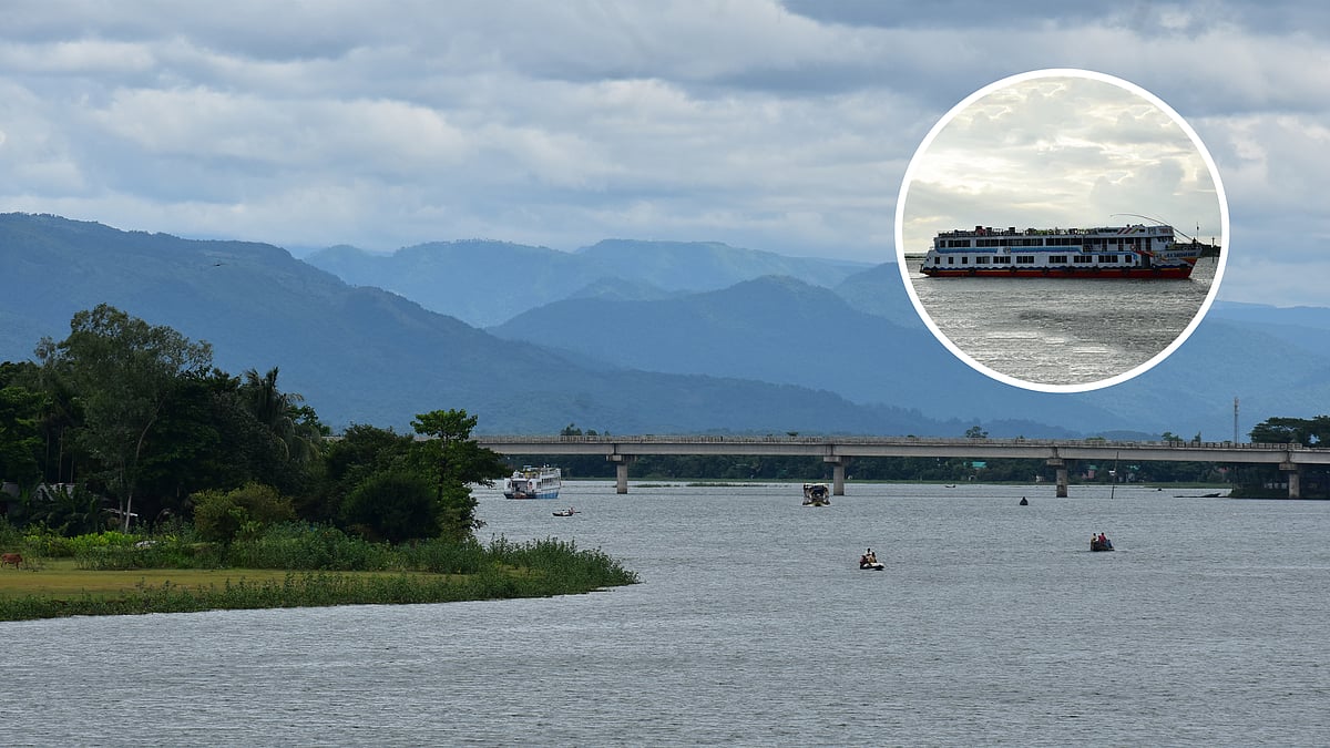 জাহাজে ঢাকার পূর্বাচল থেকে ঘুরে এলাম টাঙ্গুয়ার হাওর