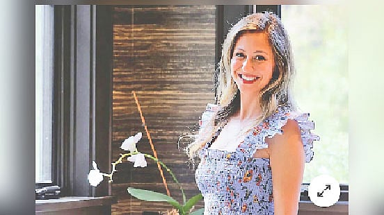 শিশুর নাম রেখে ৩০ হাজার ডলার পর্যন্ত নেন তিনি