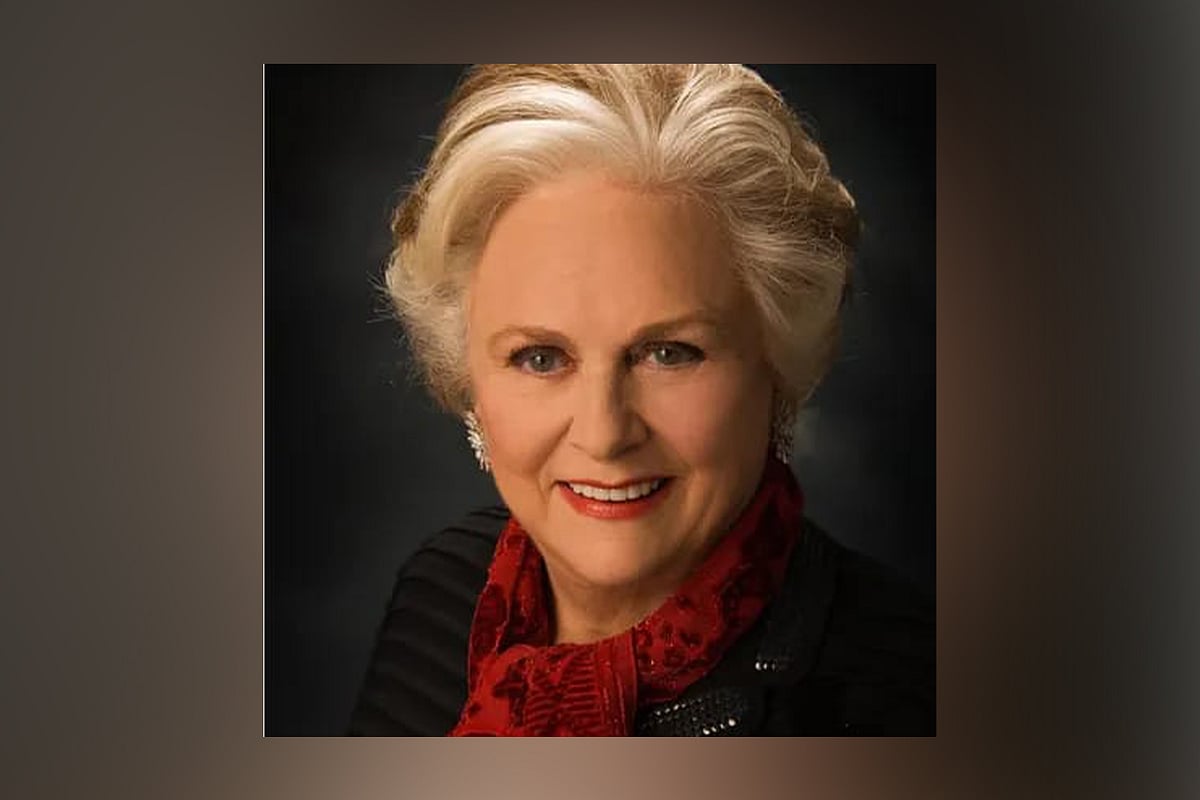 জ্যাকুলিন মার্স: ক্যান্ডি সাম্রাজ্যের উত্তরাধিকারী, পোষা প্রাণীর খাবার ও দাতব্য কাজে বিশ্বখ্যাত