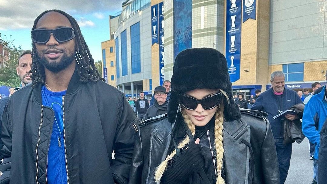 পপসম্রাজ্ঞী ম্যাডোনা যে কারণে চেলসির সমর্থক