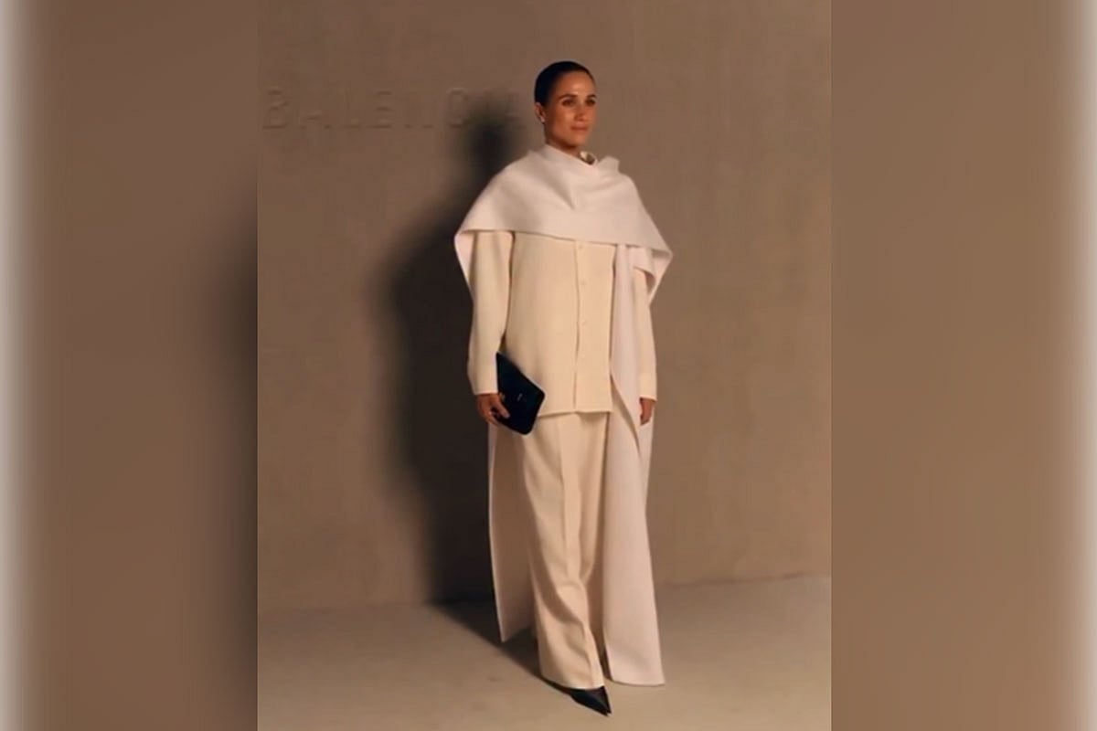 প্যারিস ফ্যাশন উইকে হঠাৎ কেন গেলেন মেগান মার্কেল