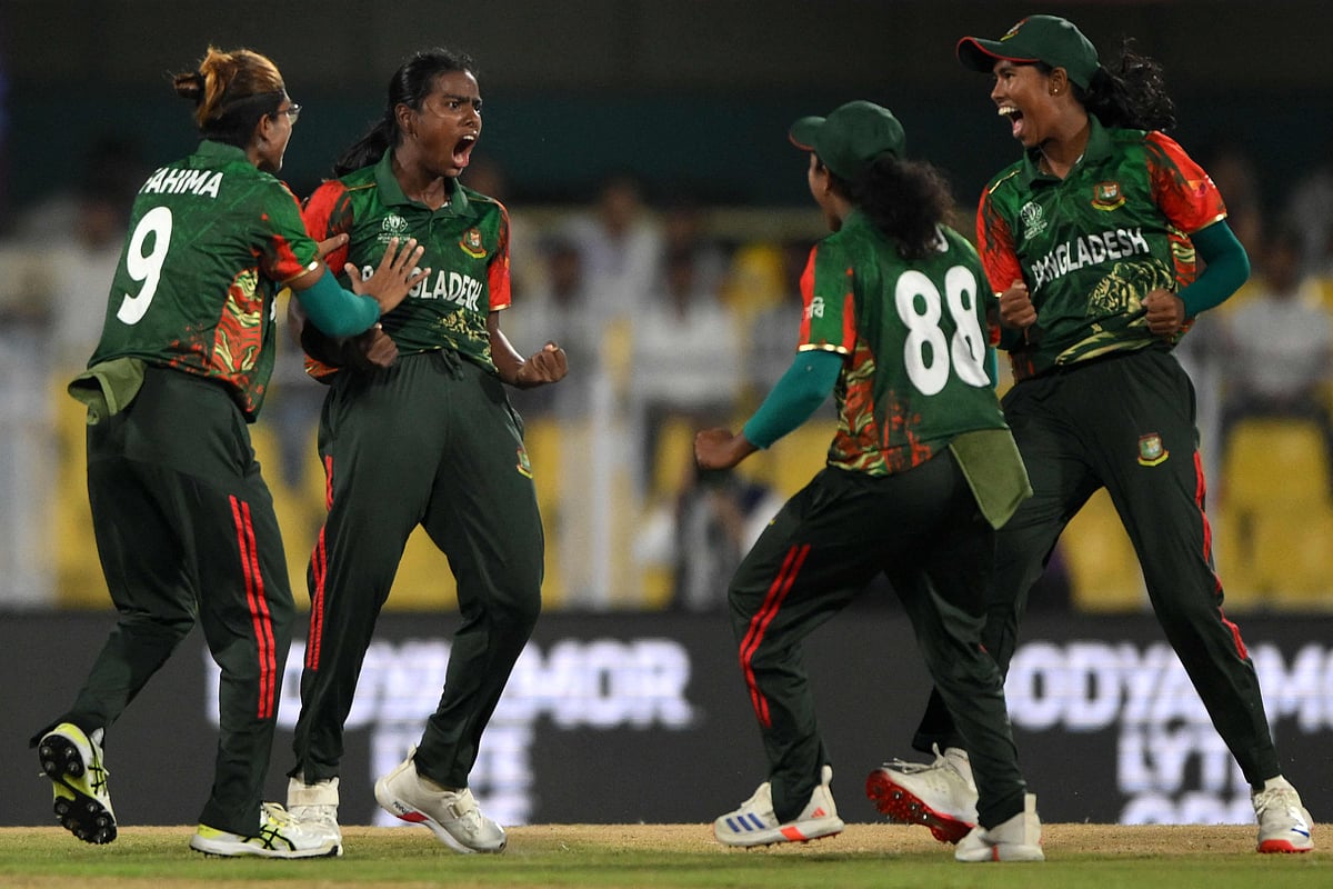 বাংলাদেশের মেয়েদের ছয়ে ছয়