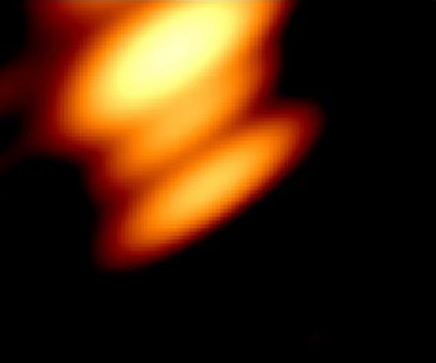 মহাকাশে একে অপরের কক্ষপথে থাকা দুটি ব্ল্যাকহোল