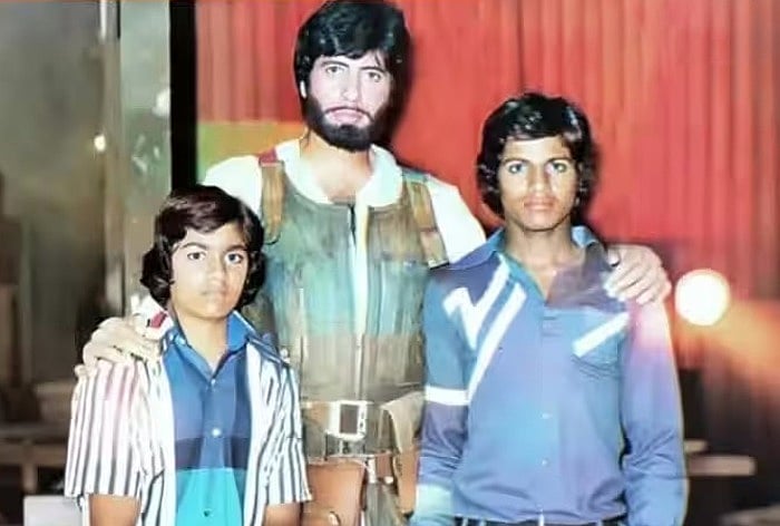 অমিতাভের পাশের ছোট্ট শিশুটি এখন ২৩০ কোটি রুপির মালিক