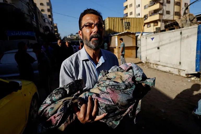 গাজায় কি তাহলে যুদ্ধবিরতি ভেঙে গেছে