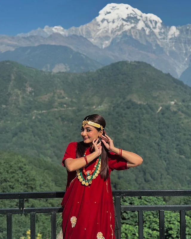 নেপালে পাহাড়ি লুকের নাচের ভিডিওটি ভাইরাল হয়েছে এই নৃত্যশিল্পীর