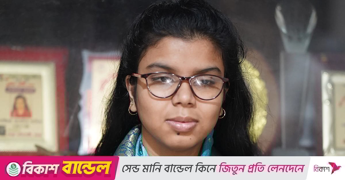 চোখের আলো ফিরে পেলে সবার আগে মা–বাবাকে দেখতাম, বললেন জিপিএ–৫ পাওয়া বগুড়ার নাজীফা