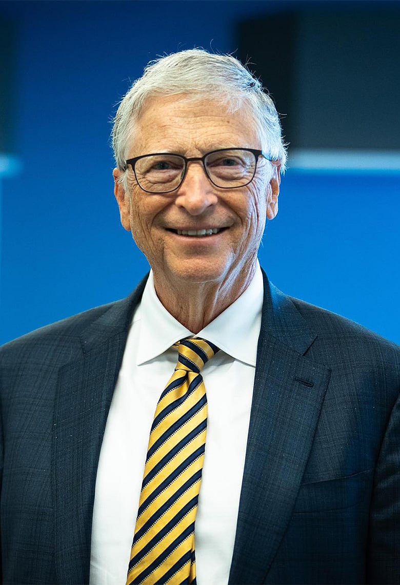 বিল গেটস বলছেন ১০ বছরে সাপ্তাহিক কর্মদিবস নেমে আসবে ২ দিনে, কিন্তু কীভাবে