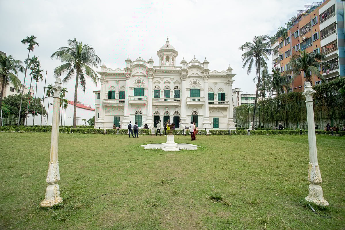 ঐতিহাসিক স্থাপনা রোজ গার্ডেন প্যালেস