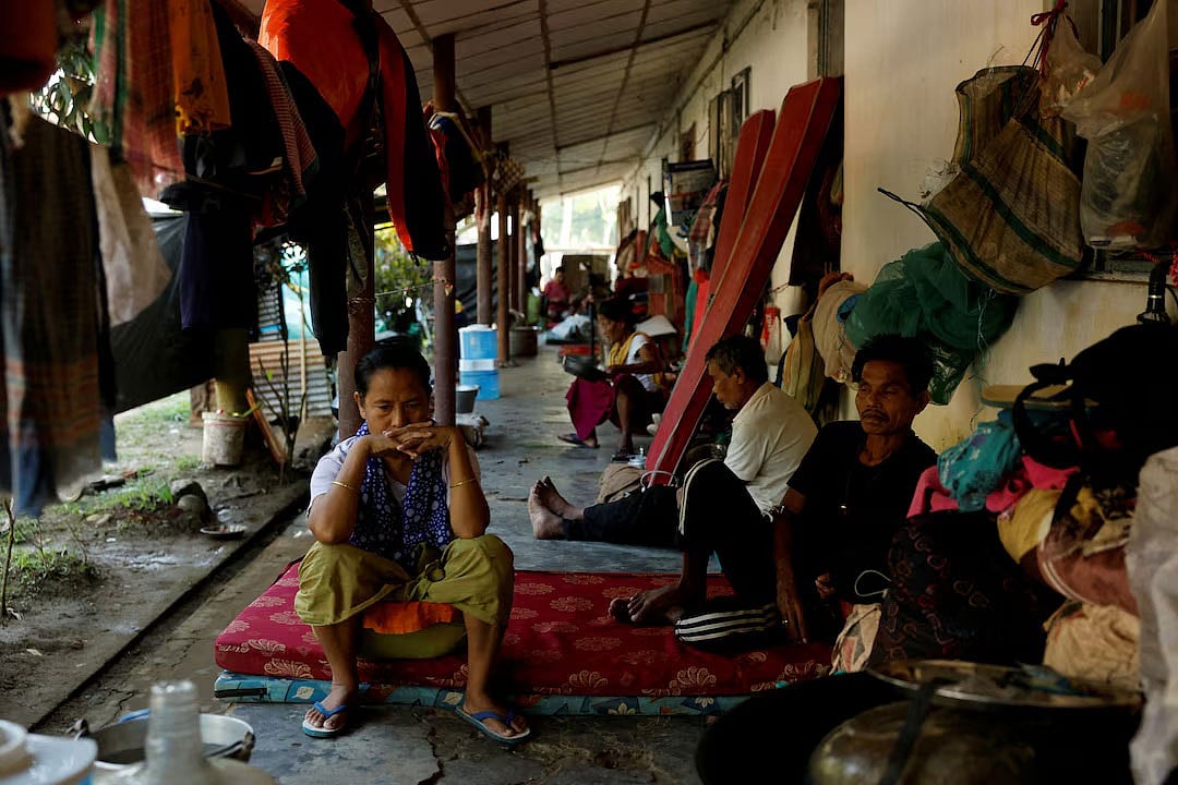 মণিপুরে আশ্রয়শিবির বন্ধে সরকারের পরিকল্পনায় দুশ্চিন্তায় গৃহহীন মানুষ