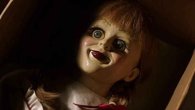 আজ রাতে েউ আপনাকে শুভেচ্ছা জানাতেই পারে