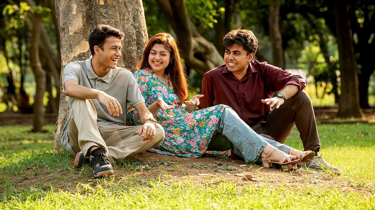 পয়সা খরচ না করেও বন্ধুর মন ভালো করতে চান? by ডা. মো. জোবায়ের মিয়া