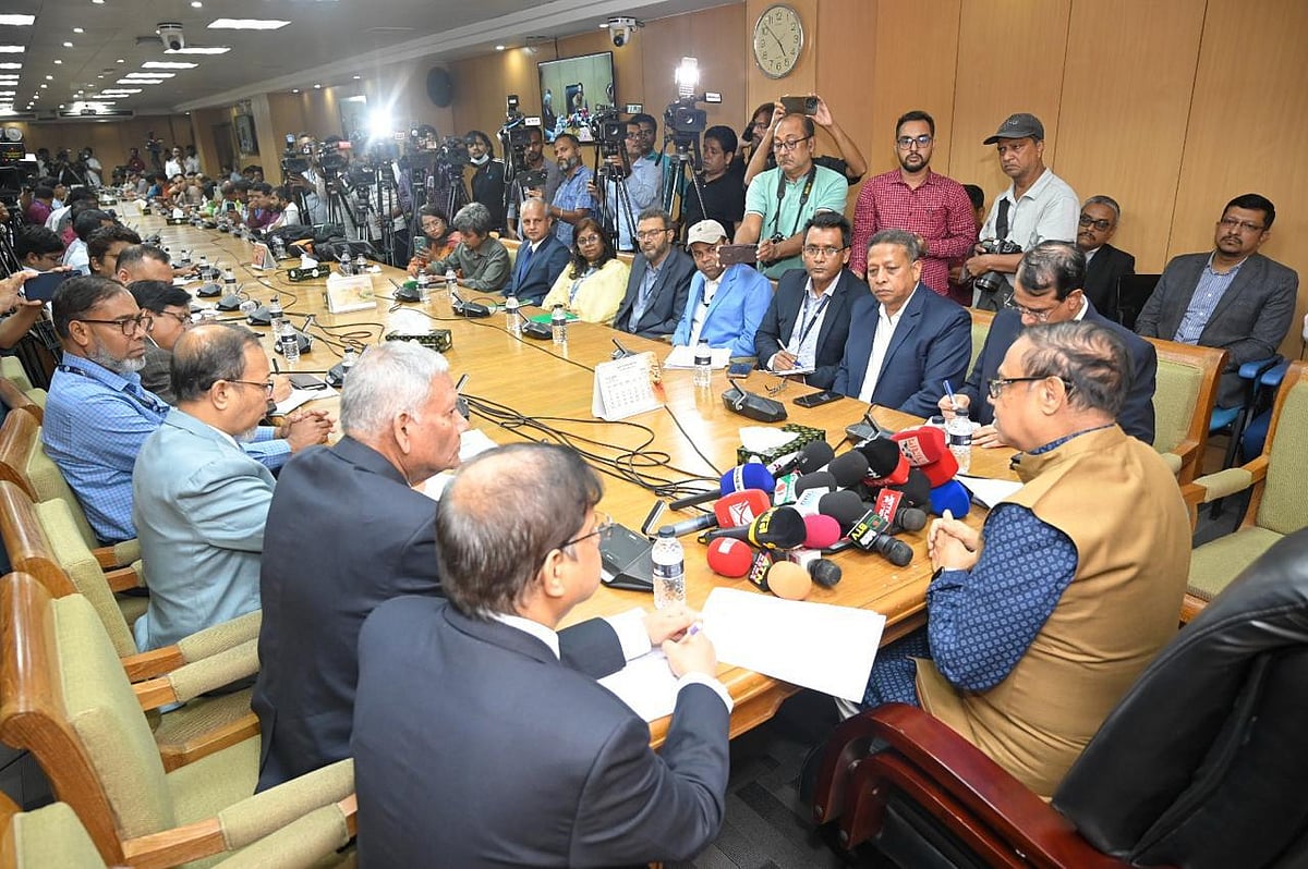 পাঁচ ইসলামী ব্যাংকের দায়িত্ব নিলেন কেন্দ্রীয় ব্যাংকের কর্মকর্তারা