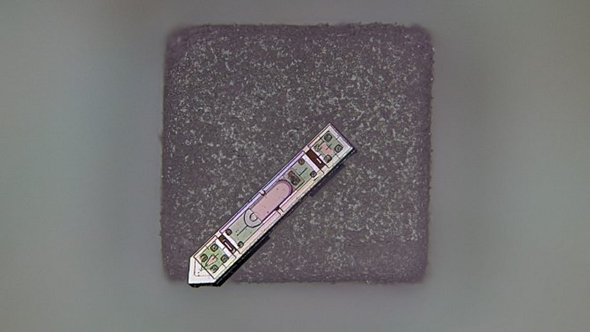 ধানের দানার চেয়ে ক্ষুদ্র মস্তিষ্কের ইমপ্ল্যান্ট উদ্ভাবন by আহসান হাবীব