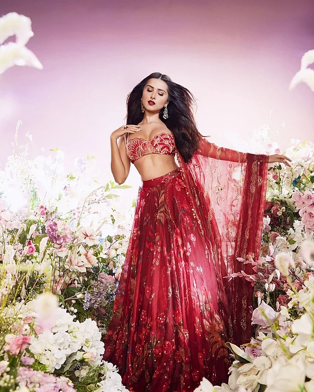  সবকিছুতেই তারা প্রমাণ করেছেন, স্টাইল মানেই আত্মবিশ্বাসের এক নিঃশব্দ দীপ্তি