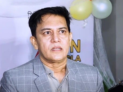 তাঁকে শেষ করে দেওয়ার পেছনে সিনেমার মানুষেরাই দায়ী: শাকিল খান