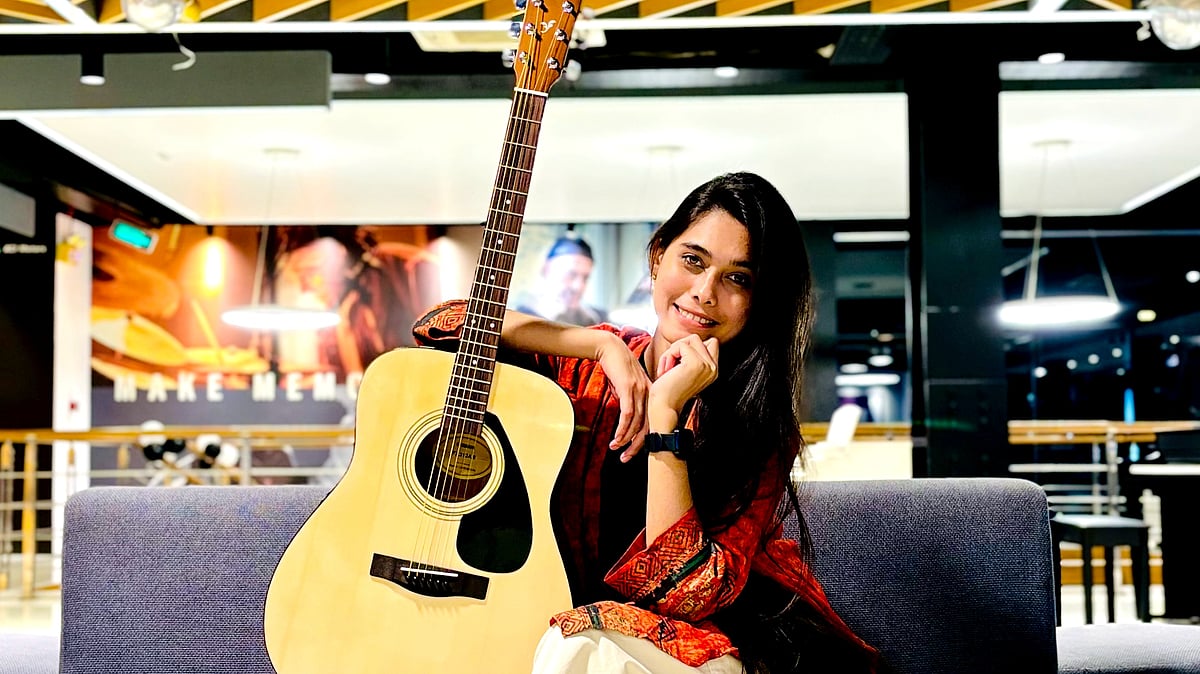 গানের মধ্যেই বেঁচে থাকতে চান জগন্নাথ বিশ্ববিদ্যালয়ের নাদিয়া আফরীন 