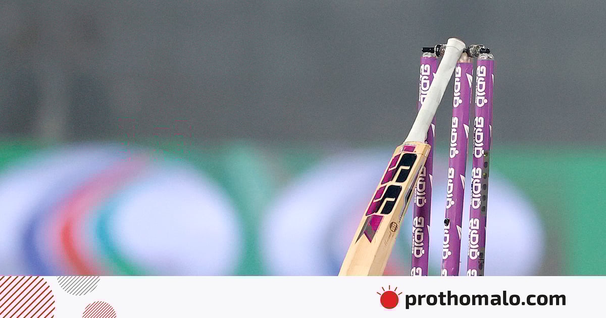 রঞ্জিতে ব্যাটে দুবার বল লাগিয়ে আউট ব্যাটসম্যান রঞ্জিতে ব্যাটে দুবার বল লাগিয়ে আউট ব্যাটসম্যান