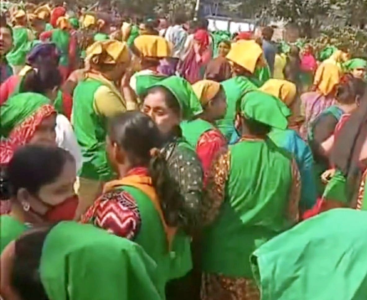 কুমিল্লা ইপিজেড এলাকায় কর্মীরাছবি: সংগৃহীত