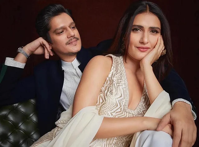 একসঙ্গে সিনেমা করার সময় থেকে নানা স্টাইলিশ লুকে তাঁদেরকে দেখা যাচ্ছে  এখন