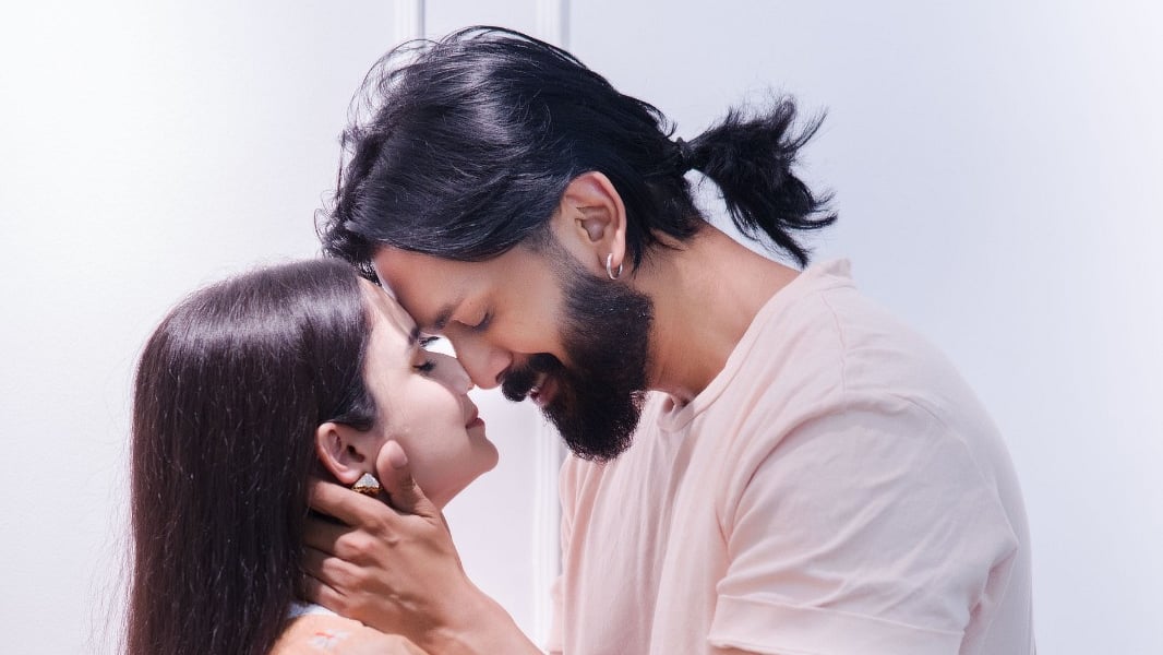 শুভ–ঐশীর 'অন্তরঙ্গ' মুহূর্তের ভিডিও প্রকাশ্যে, জানা গেল যা | প্রথম আলো