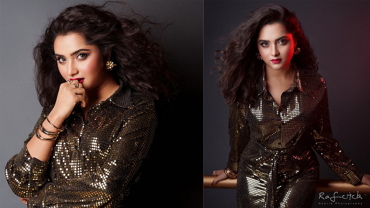 ডিসকো আমেজে আকর্ষণ ছড়াচ্ছেন কেয়া পায়েল 