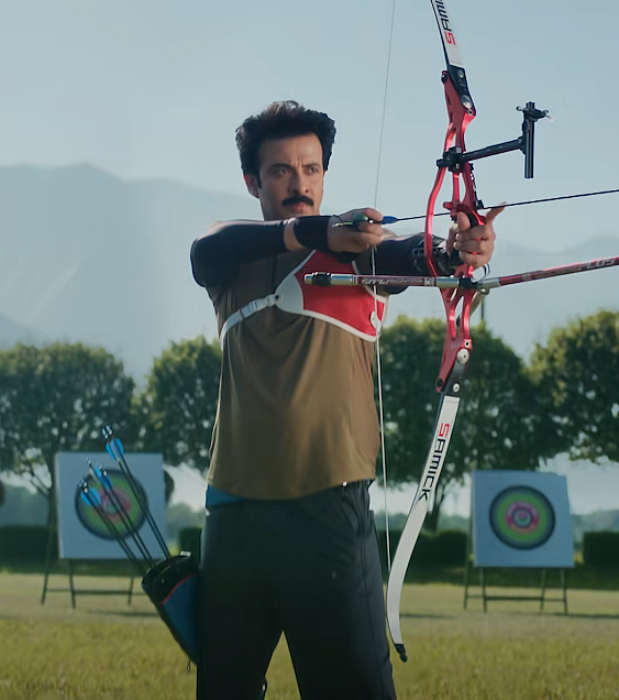 শ্যুটিং গ্রাউন্ডে শাকিবের কনভিন্সিং লুক