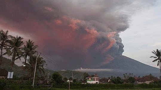 আগ্নেয়গিরির অগ্ন্যুৎপাতের সঙ্গে রোগের বিস্তারের কোনো সম্পর্ক আছে কি