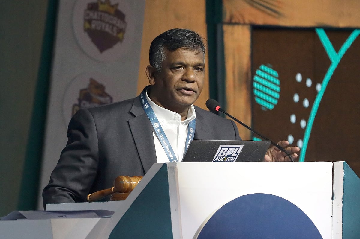 পাকিস্তানে গেলেন বিসিবি সভাপতি, যোগ দেবেন আইসিসি সভায়