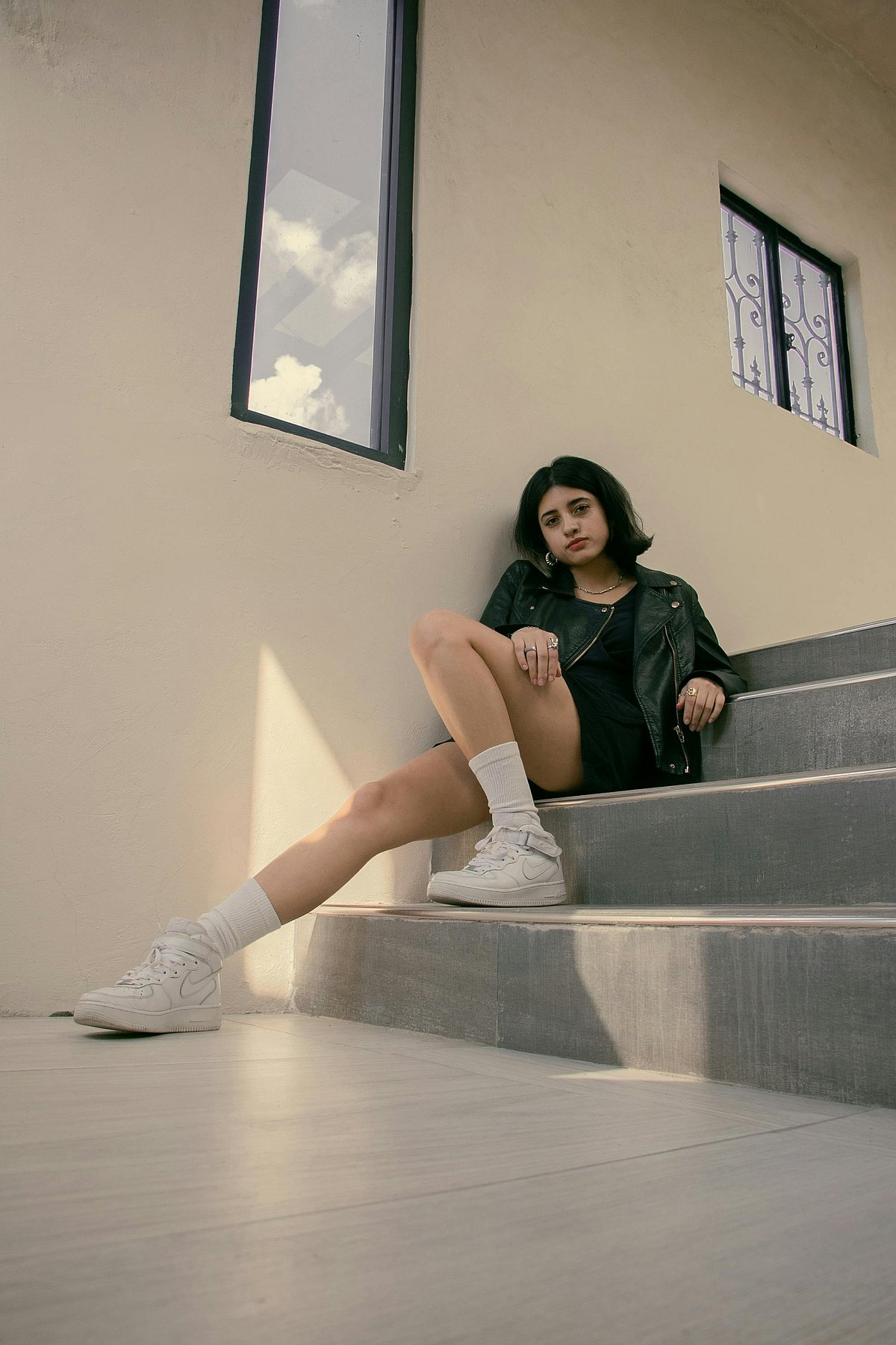 এই শীতে মোজা কেনার আগে