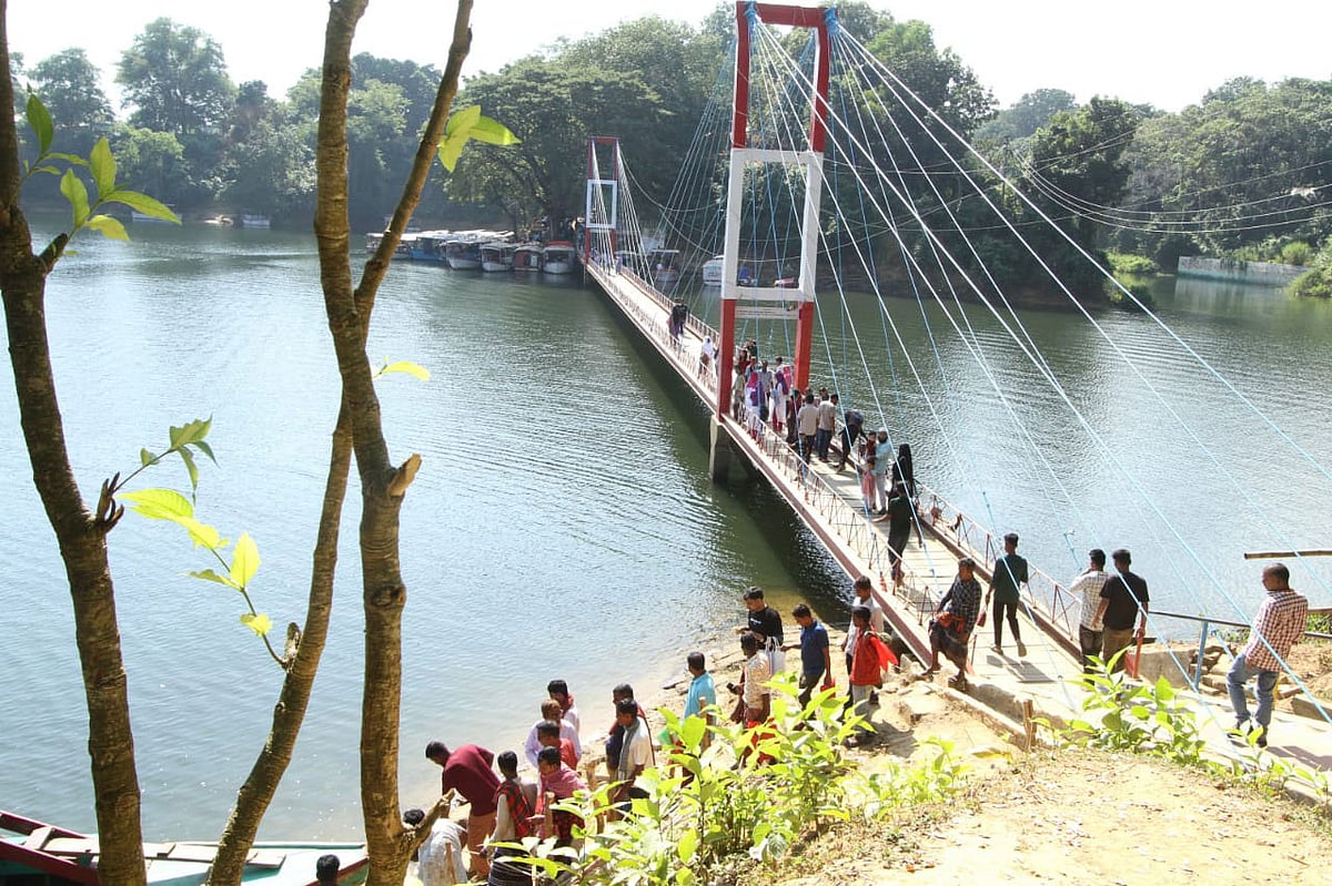 রাঙামাটির ঝুলন্ত সেতুর আকর্ষণ কেন দিন দিন কমছে