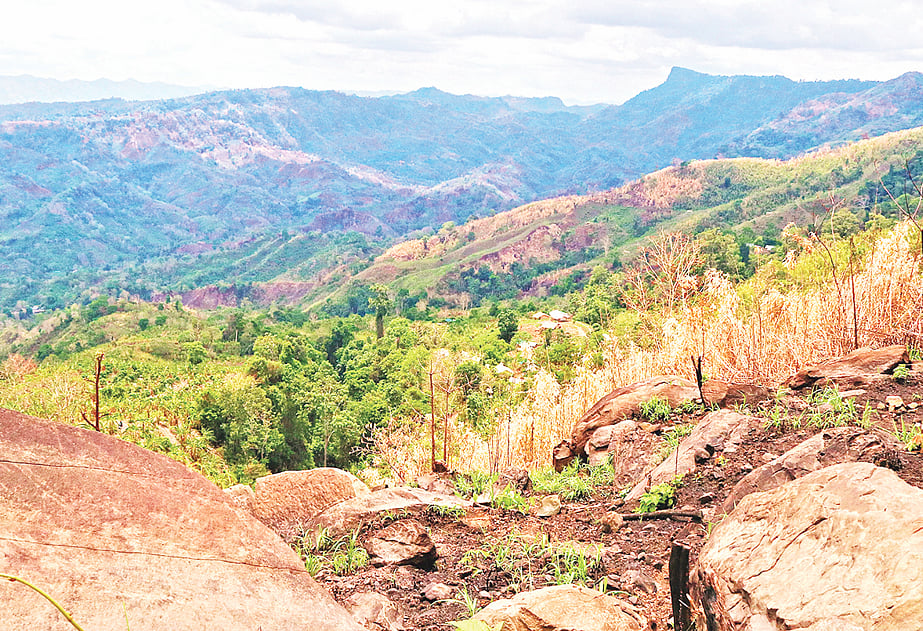 'তালাবদ্ধ' হয়ে পড়েছে পার্বত্য চট্টগ্রাম চুক্তি, সৃষ্টি হয়েছে নতুন সংকট