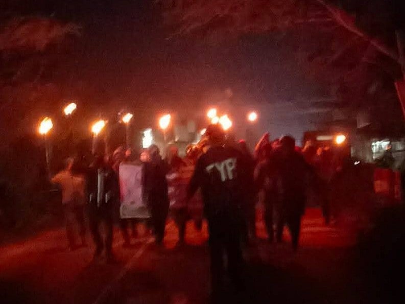 ফটিকছড়িতে গভীর রাতে আওয়ামী লীগের মশালমিছিল, দুজন গ্রেপ্তার