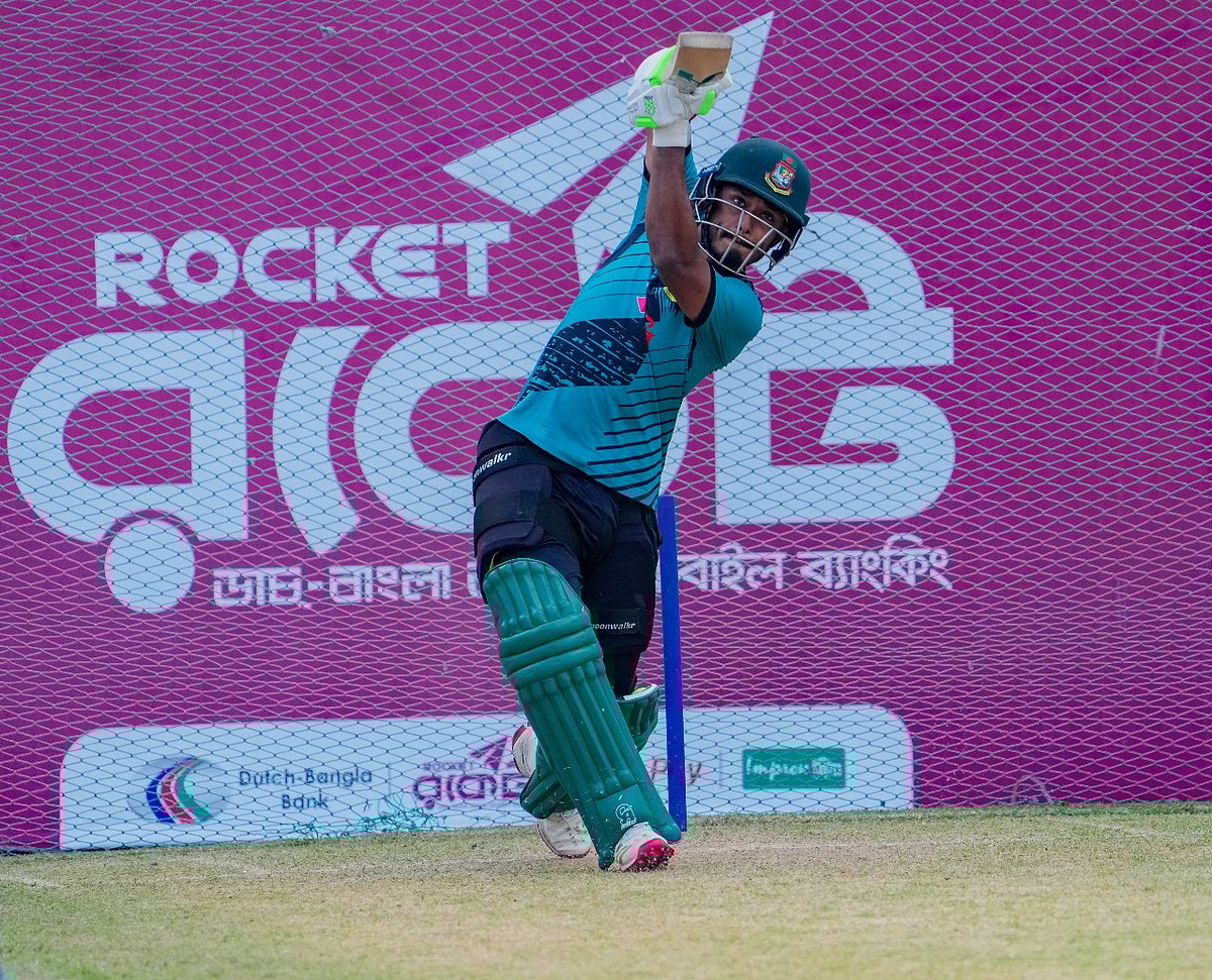 তৃতীয় টি–টোয়েন্টি: টসে হেরে ফিল্ডিংয়ে বাংলাদেশ