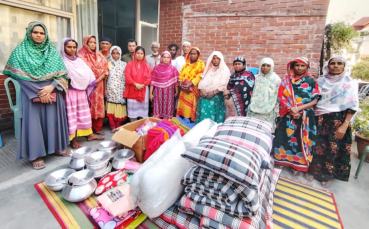 কড়াইলে আগুনে ক্ষতিগ্রস্ত ৪০ পরিবারকে সহায়তা দিল সুবর্ণভূমি ফাউন্ডেশন