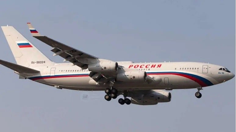 পুতিনের ‘উড়ন্ত ক্রেমলিন’ যেন এক রাজপ্রাসাদ, ক্ষেপণাস্ত্র প্রতিরক্ষাসহ আর কী আছে ভেতরে