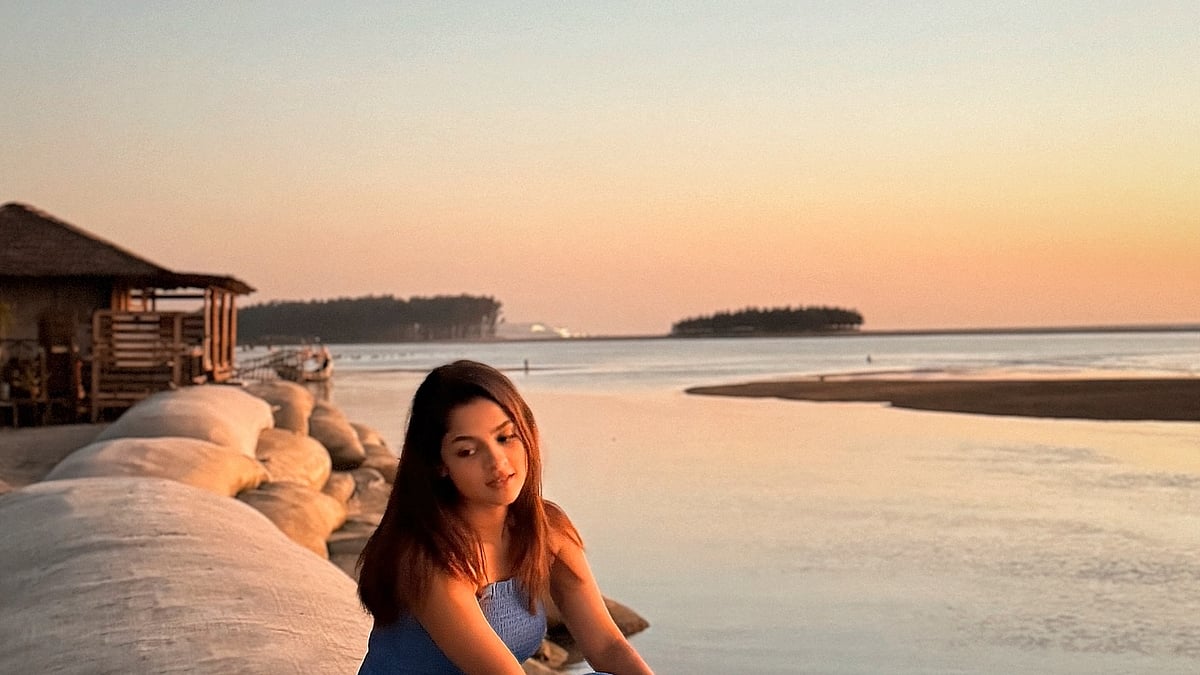 সাদিয়া আয়মানের সৌজন্যে